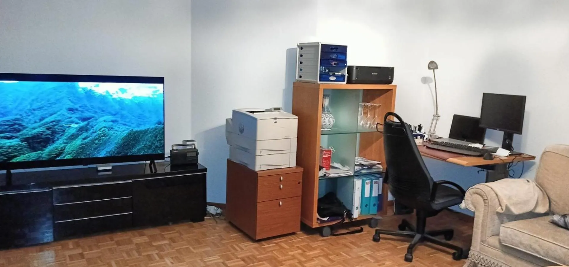 Jolie Chambre Confortable Dans Un Appartement Geneva Switzerland