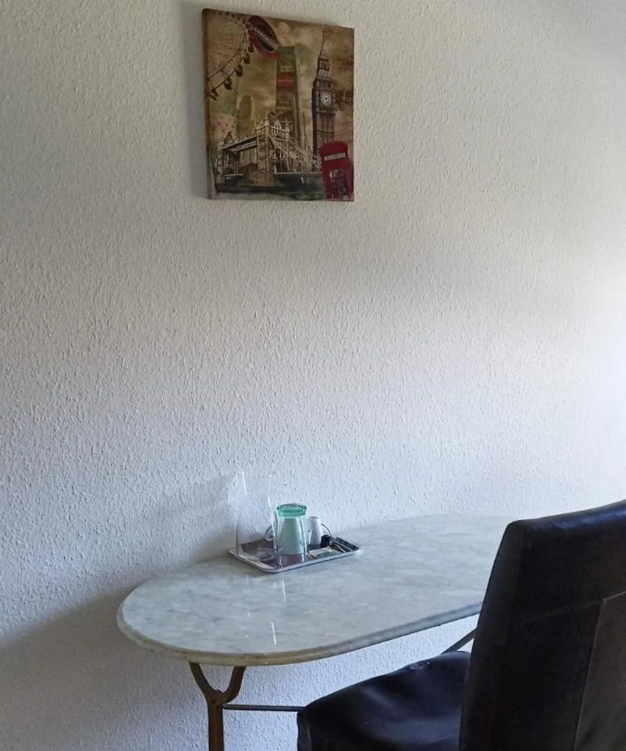 Homestay Jolie Chambre Confortable Dans Un Appartement Geneva